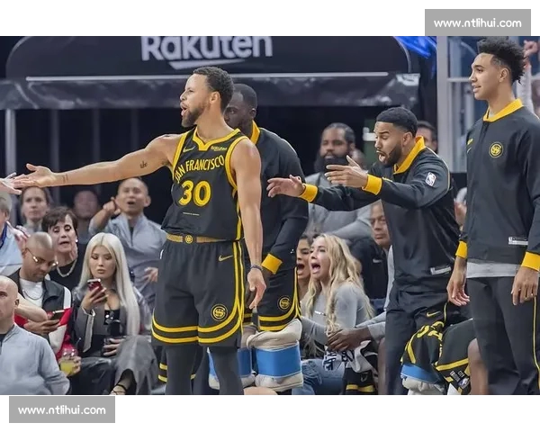 《2026赛季NBA最新动态:各队阵容变动、球员表现与未来展望》 《2026赛季NBA最新动态:各队阵容变动、球员表现与未来展望》